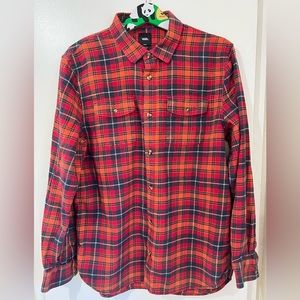 VANS FLANNEL BUTTON DOWN SHIRT SIZE LARGE